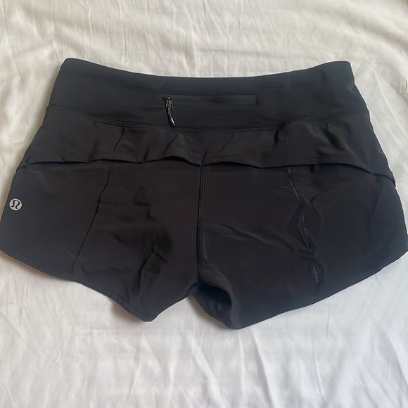 NWOT Lululemon Shorts - Picture 5 of 5